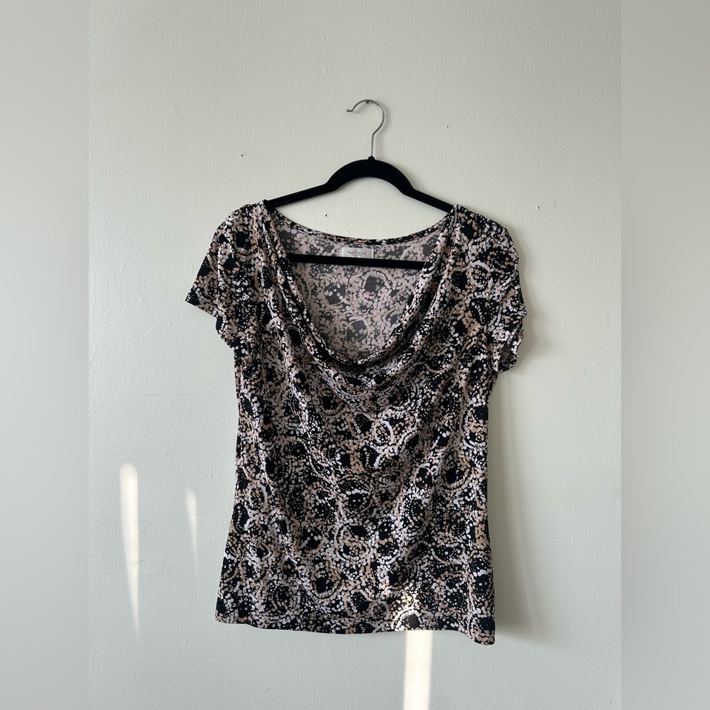 VAN HEUSEN | Black and Cream Patterned Short Sleeve Top, Made in the USA!